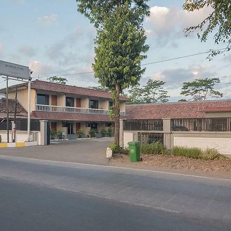 ホテル レッドドアーズ ニア アルン アルン スバン エクステリア 写真